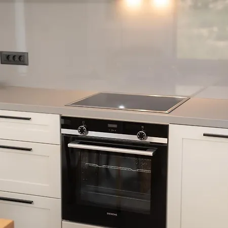 Luxury Stone Aris, Ideally Located Just A 5-minute Walk From Restaurants And Shops Βίλα Διβαράτα